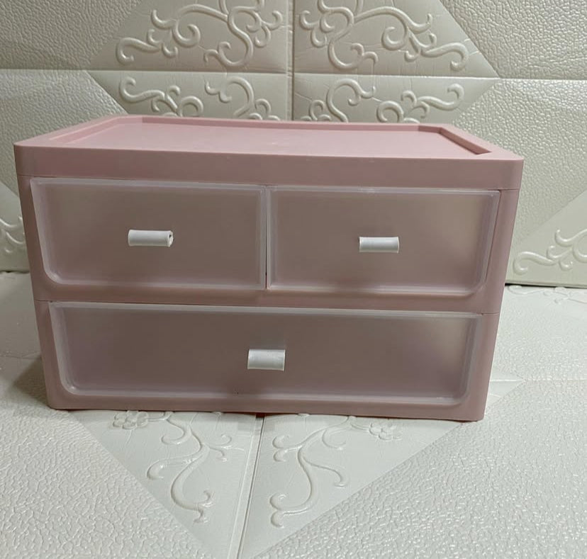 PLASTIC STORAGE BOX