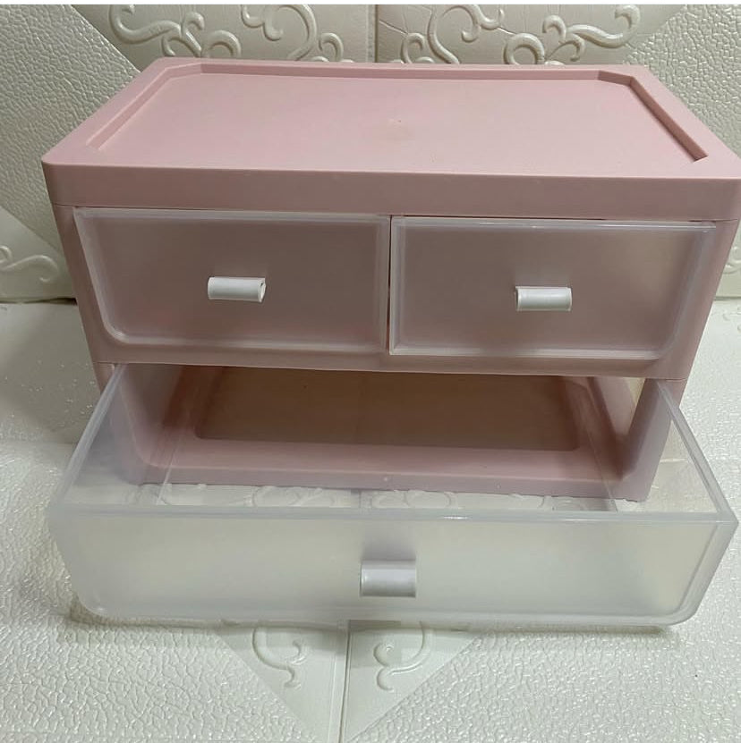 PLASTIC STORAGE BOX