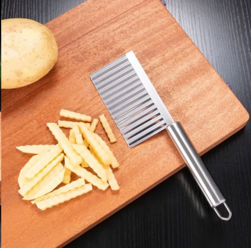 STAINLESS STEEL CRINKLE CUTTER